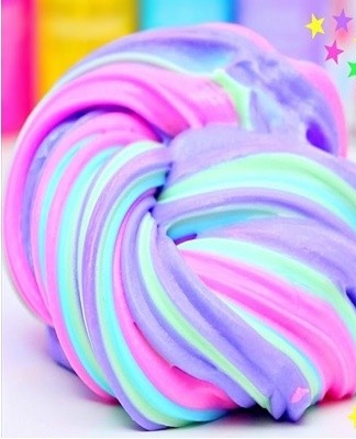 play with slime only with clean, dry hands to avoid contamination of the toy