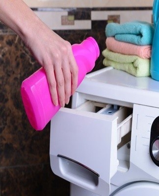 the quality depends on the right choice of detergent, the selected program, drying and ironing.