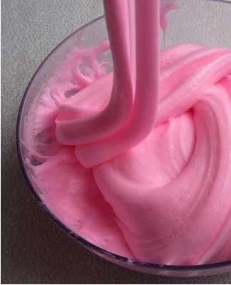 Once the mixture has thickened, remove it and place it in a container with foam balls.