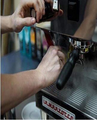 Instructions for cleaning coffee machines from different manufacturers and the best products