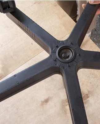 Sometimes, when sitting in a chair, a characteristic creak is heard, indicating bearing failure.