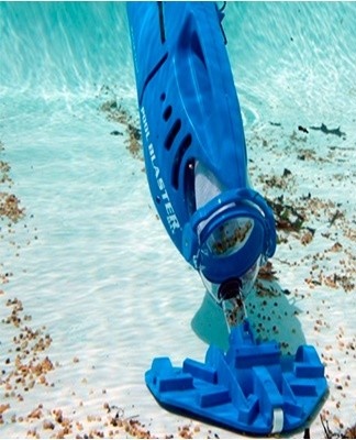 In order to protect the water from the appearance of traces of rust, special filters against hard water must be installed at the inlet of the bowl.