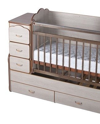 As a rule, markings are provided under the guides on the walls of the dresser.