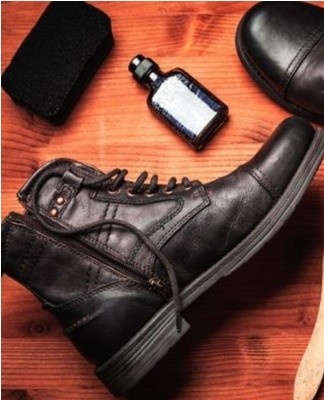 If salt streaks appear, they are removed with castor oil or vinegar solution.