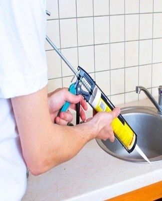  solvents, chemicals, vinegar or alcohol are used