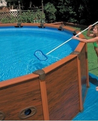 The standard set includes: brushes with telescopic handles, nets, skimmer - small vacuum cleaner