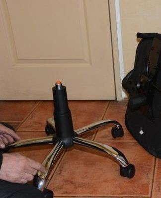 Step-by-step instructions for assembling an office chair and rules of operation