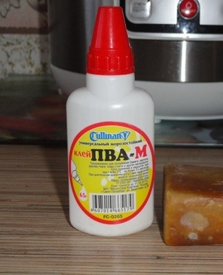 It is necessary to dilute in hot water in a special container.