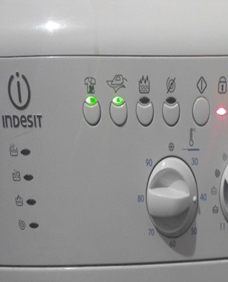 Appears when the motor control theristor is closed, preventing it from rotating.