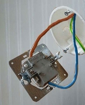 Rotating fixture designs are considered the least common.