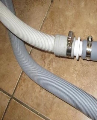 A drain hose is used to drain liquid from washing equipment.