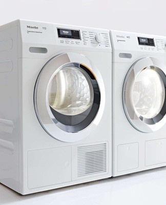 The number of revolutions is set to minimum (600 or 800) or the spin is completely disabled.