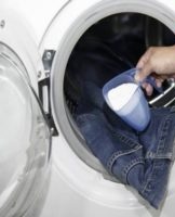 Is it possible to wash things with powder for machine hand washing, the rules and the differences between the means