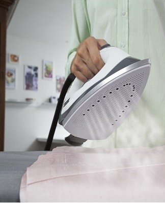 How to quickly iron tulle after washing and the rules for choosing the temperature