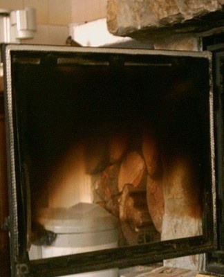 8 Best Ways to Clean Fireplace Glass from Carbon Deposits and Soot