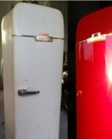 How and what to paint the refrigerator with your own hands at home