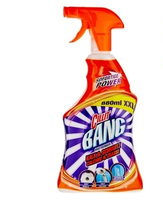 The active foam for baths and showers penetrates deeply and removes soap deposits and dirt, has an antibacterial effect.