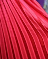 The best tools and rules for washing a pleated skirt