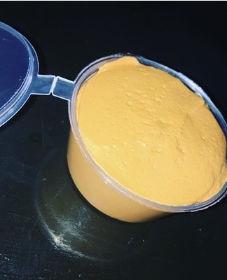 For lovers of unusual aromas, slimes are produced with the smell of vanilla, cinnamon, mint and strawberry.