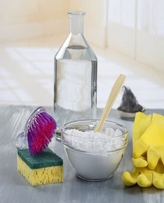 Among the various folk compositions for removing rust based on vinegar, there is one more - with salt.