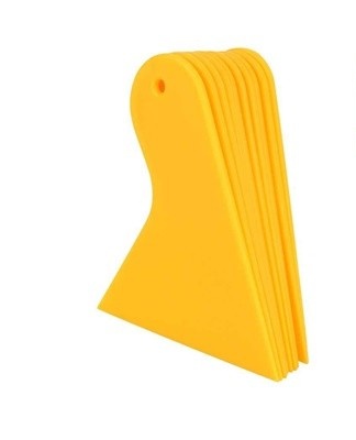 Its dimensions are small, so dirt of any complexity can be easily removed with its help.