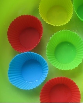 TOP 5 methods to clean a silicone baking dish from carbon deposits