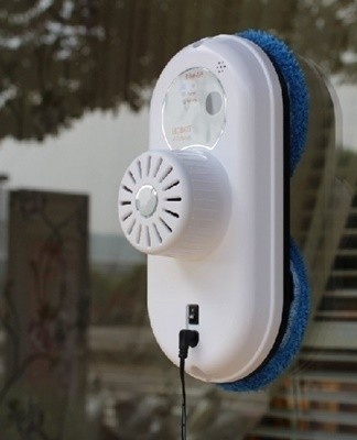 A window cleaning robot is an attractive alternative to hand washing and makes the process much easier.