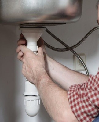 Quickly correcting the situation with the pipes will allow you to refresh the air not only in the bathroom, but throughout the house.