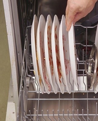 Expensive dishwasher models are equipped with sensors that monitor the turbidity of the liquid.