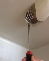 How to correctly change a light bulb in the Atlant refrigerator with your own hands