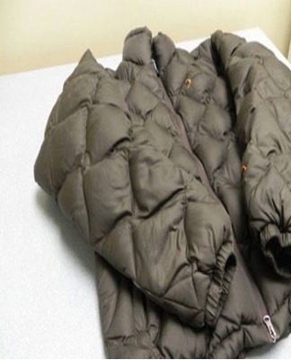The conditions for washing a down jacket with holofiber are determined by the type of coating.