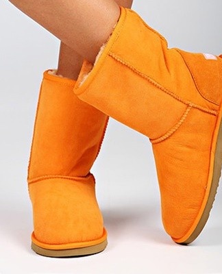 Salt and stains not only immediately spoil the appearance of shoes, but also damage the material.