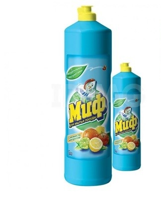 A very dirty object is wiped with a sponge dipped in the product.