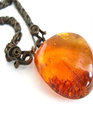 Amber jewelry should be protected from the sun.