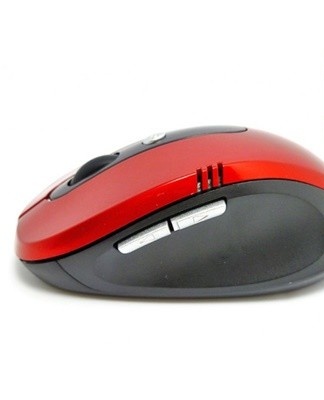 At the last stage, it remains only to wipe the entire body of the mouse with wet wipes.