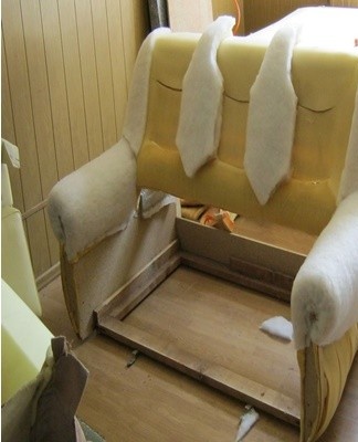 After all the materials for the restoration have been purchased and the tools have been prepared, it's time to carry out the repair itself.