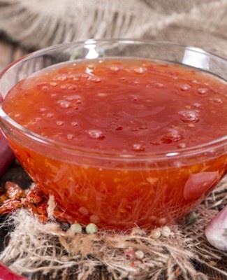 horseradish with tomatoes