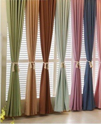 When buying curtain fabrics, they calculate the dimensions taking into account the width of the roll