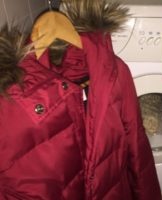 How and in which mode is it better to wash a jacket on a polyester padding in a washing machine