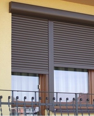 Metal curtains on sale are rare.