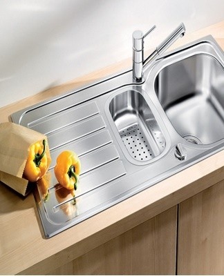 The wings are the side surfaces used to dry dishes.