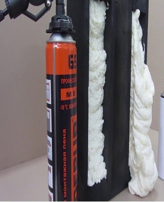 Polyurethane foam figures are lightweight.