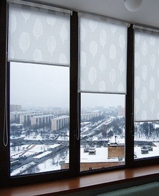 Pure polyester blinds are best hung in rooms with high humidity.