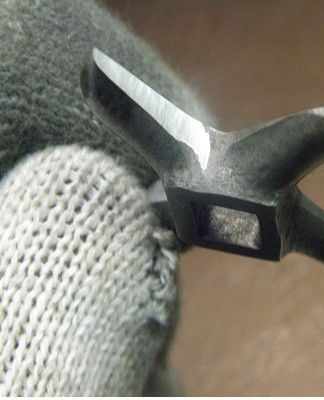 Most often, people use wooden structures, with the help of which it is possible to evenly process the room.