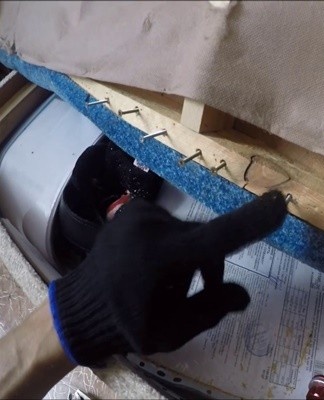 The reasons for the creaking of the sofa and how to fix it, what to do at home