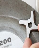 How to properly sharpen a knife from a meat grinder at home