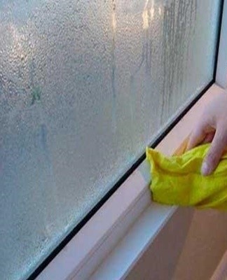 In order to avoid the formation of condensation, an alcoholic degreaser is used.