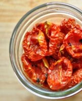 How to store sun-dried tomatoes at home