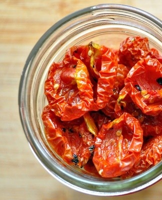 How to store sun-dried tomatoes at home