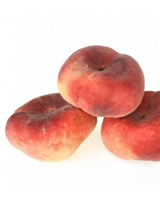 From above, the fruit is covered with another towel, blocking air access.